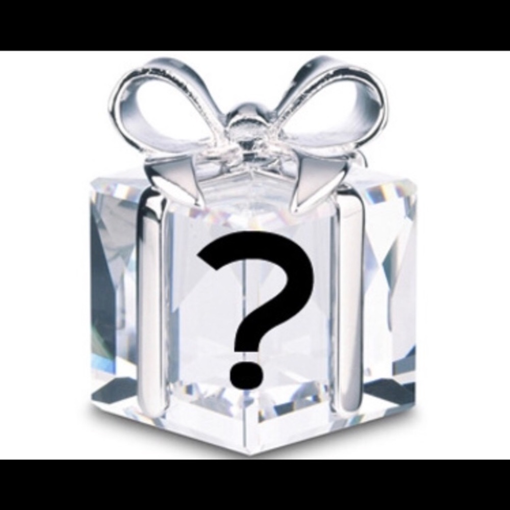 🎀Kids Mystery Box🎀 Eight items ❤️❤️❤️❤️
